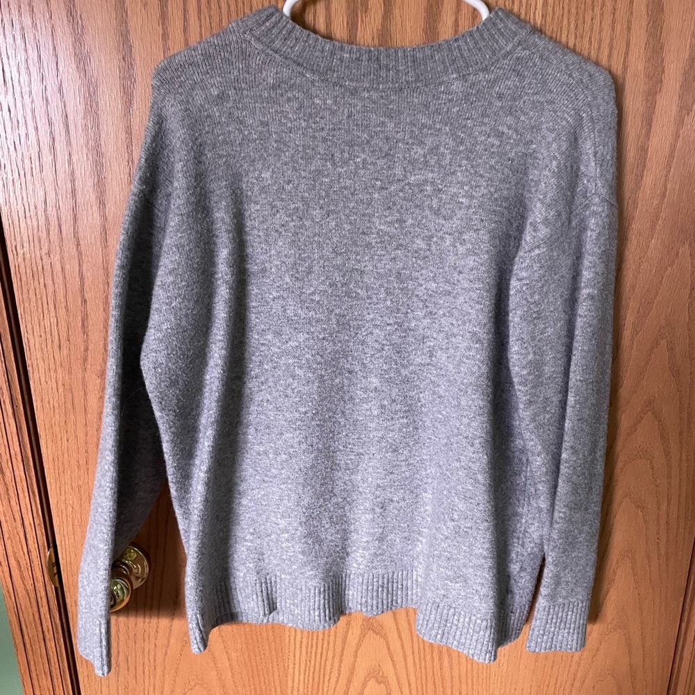 Women’s Loft Sweater - Gray - Extra Large - Picture 3 of 3